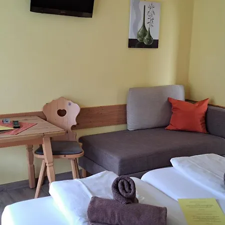 Gaestehaus Steger Penzion Kaprun